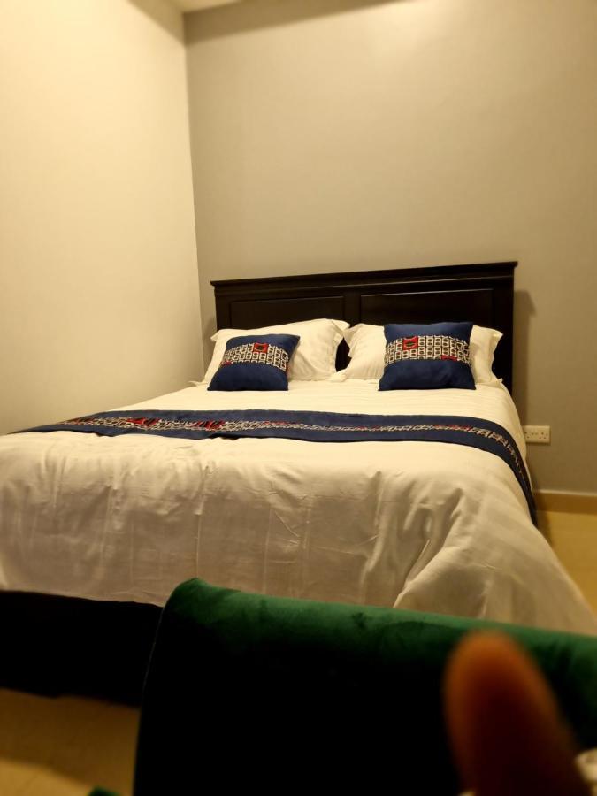 Eika Suites At Acacia Kampala Zewnętrze zdjęcie