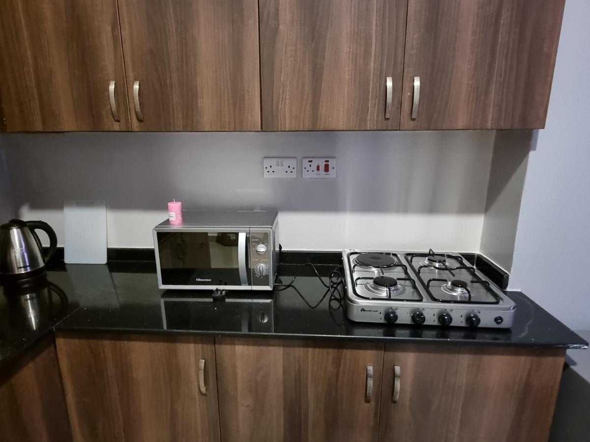 Eika Suites At Acacia Kampala Zewnętrze zdjęcie