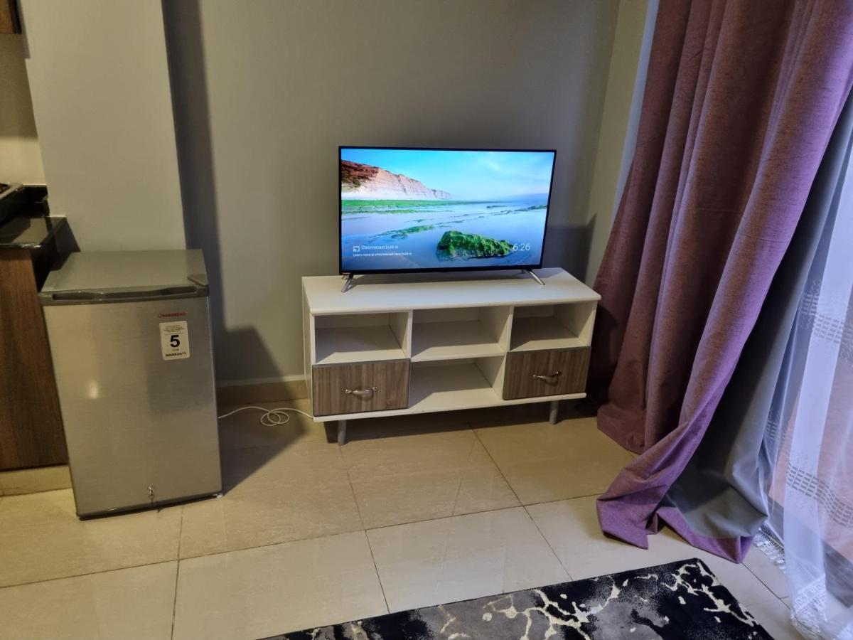 Eika Suites At Acacia Kampala Zewnętrze zdjęcie