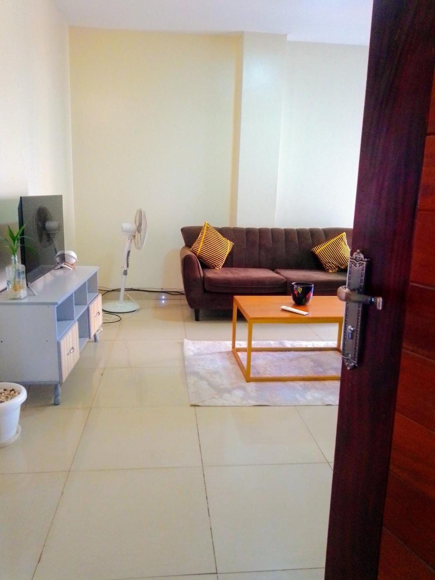 Eika Suites At Acacia Kampala Zewnętrze zdjęcie