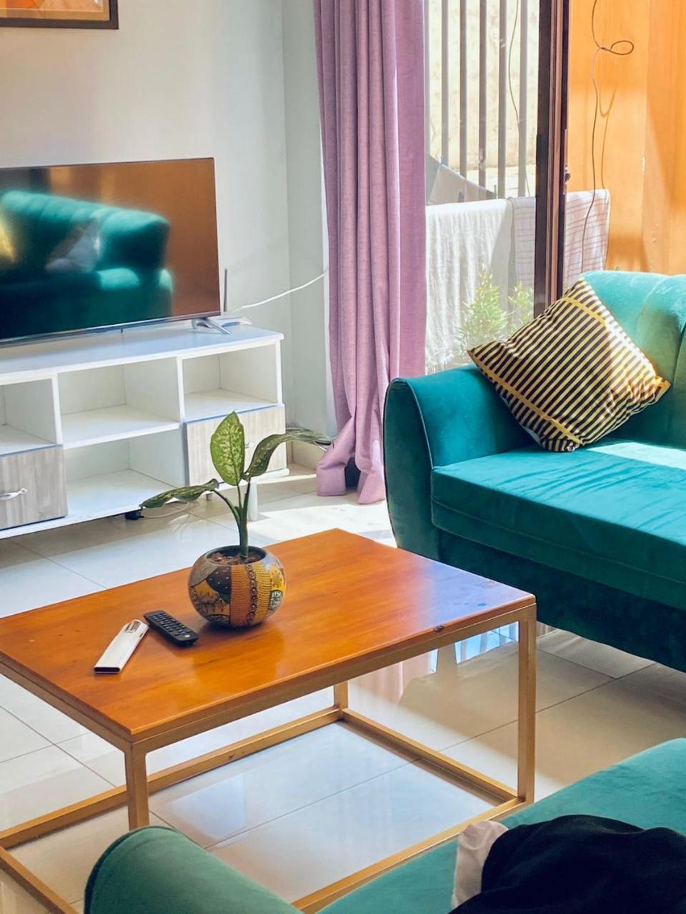 Eika Suites At Acacia Kampala Zewnętrze zdjęcie